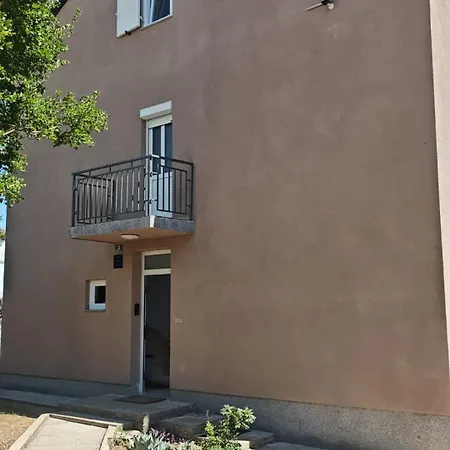 Visnja Apartment