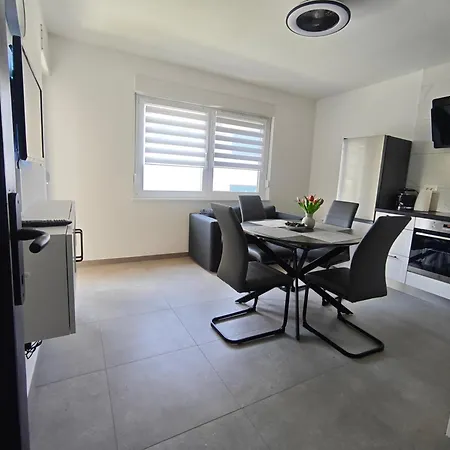 Visnja Apartment